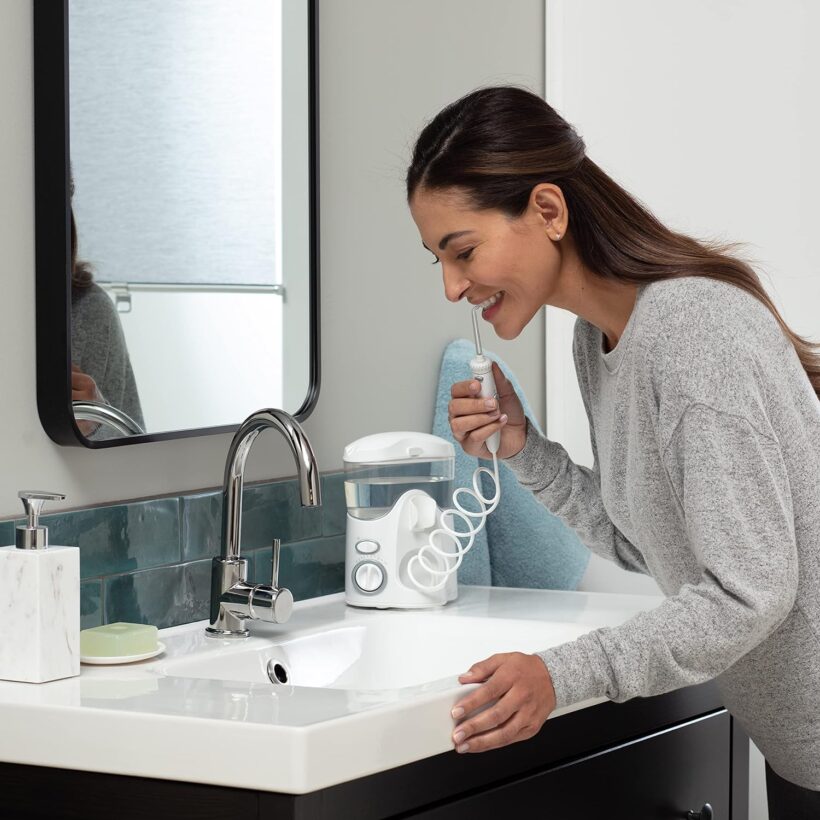 الخيط المائي وتربيك لتنظيف الاسنان WATERPIK Ultra